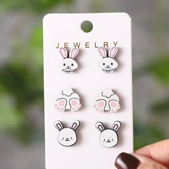 Jewelry - New 3 pair of bunny stud earrings